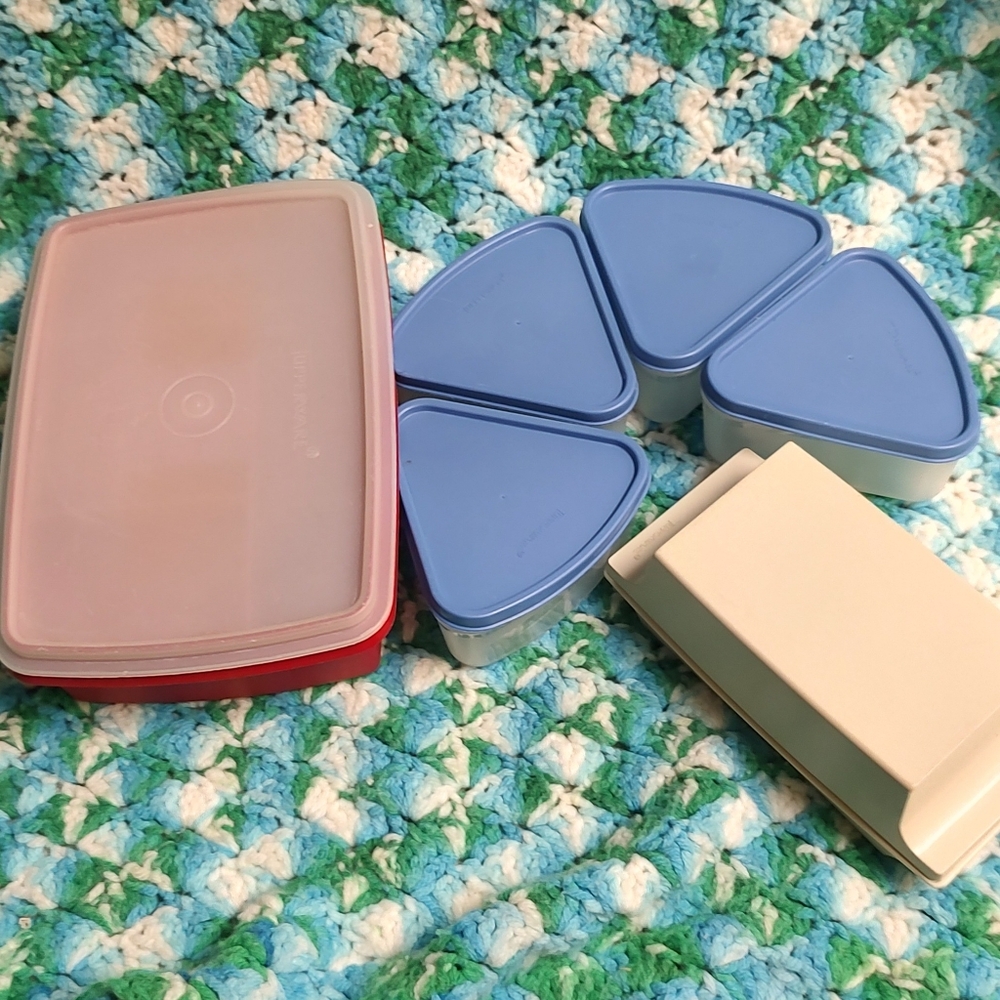 Vintage Set Of Tupperware Items